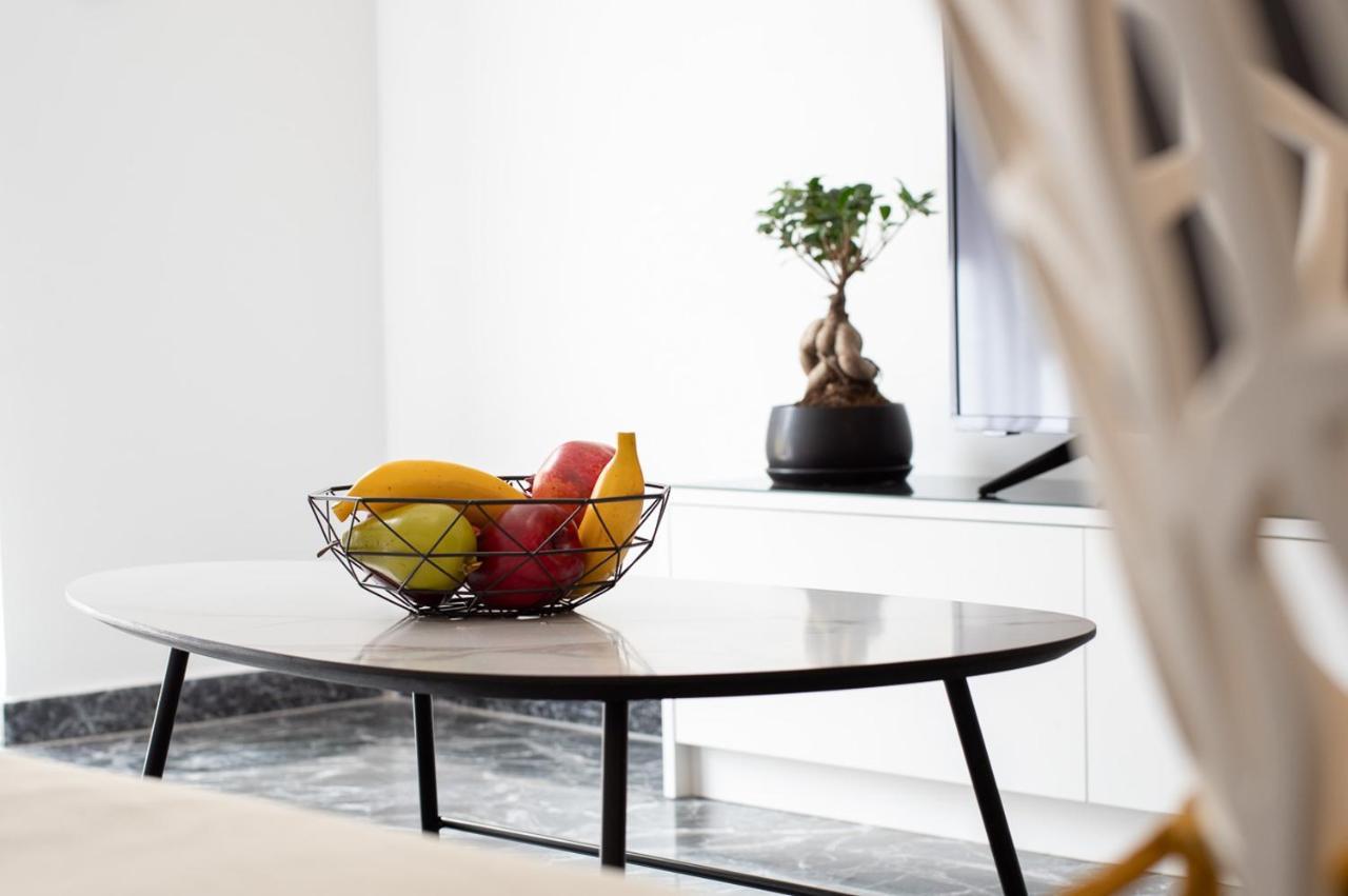 Lux Apt Next To Port & City Center Ираклион Экстерьер фото