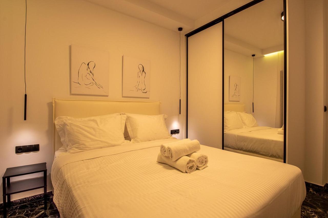 Lux Apt Next To Port & City Center Ираклион Экстерьер фото