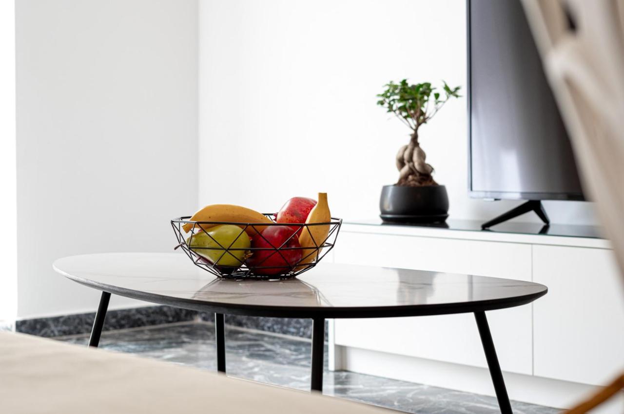 Lux Apt Next To Port & City Center Ираклион Экстерьер фото